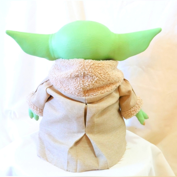 Star Wars Mandalorian Grogu Baby Yoda Plush Doll - Picture 8 of 16
